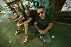 Divokej Bill + Wohnout + Michal Horák na nádvoří Čestice