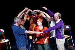 De Facto Mimo: Žijí mezi námi