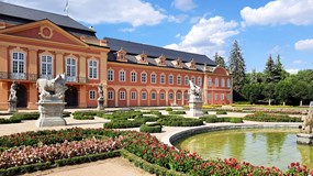 Zámek Dobříš, Dobříš