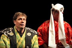 Komedie kjógen v Praze