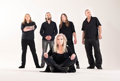 Krucipüsk + Pačess a Bára Basiková  „ZASE TO ZKURVENÝ JARO“ 