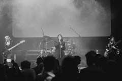 Já a spol., The Bullets, Hlýna