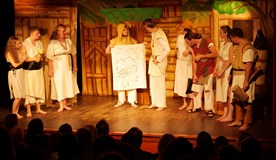 DÍVČÍ VÁLKA - divadelní představení