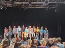 De Facto Mimo: Až na to, že vůbec