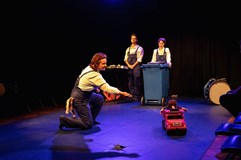 Něco krásného / divadelní roadtrip 