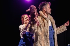 Něco krásného / divadelní roadtrip 