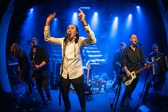 Schodiště (Nahoru po schodišti dolů band)