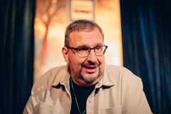 Hypnotizér z autobusové zastávky