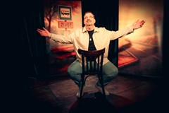 Hypnotizér z autobusové zastávky