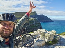 AFRIKOU NA KOLE - 23000 Km z SK na nejjižnější bod Afriky 