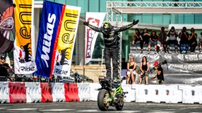 We Are Live - Zákulisní příběhy nejen ze světa Dakaru