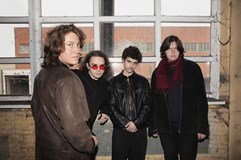 Temporary Friends, Líná Neděle, Představy Postavy