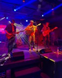 Temporary Friends, Líná Neděle, Představy Postavy