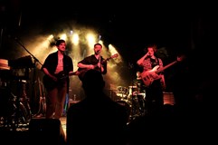 Temporary Friends, Líná Neděle, Představy Postavy