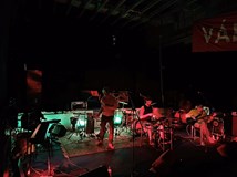 Kvety, Klobásy a Vyvrhel – Literární beseda s koncertem