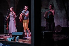 MDŽ - Muzikantky, dámy, ženy Napajedla