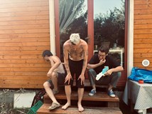 JÜ (HU) • Mankurt