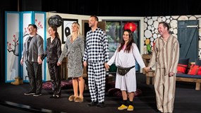 Divadelní revue: Tak to jsme ještě neviděli, Marie