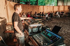 Oslavy Slunovratu / SHIVERS