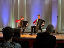 Barvy akordeonu - mladá krev