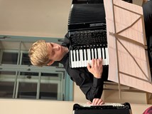 Barvy akordeonu - mladá krev