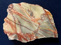 Skrytá krása kamenů duben