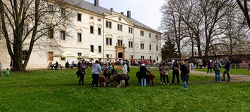 JARNÍ TRH NA ZÁMKU KŘINEC | PROHLÍDKY PRO DĚTI