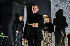 Divadlo Feste: Jak chutná moc