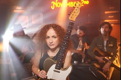 November 2nd + Noise Don’t Cry v Hoodbaru