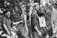 HUSO s kapeló // Ponava