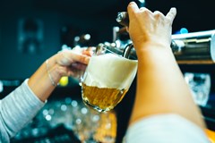 Oldies párty v Hoodbaru: 80s a 90s, DJ Folteen