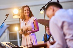 Šansony v Zahradách