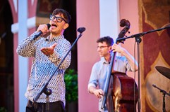 Šansony v Zahradách