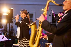 Šansony v Zahradách