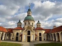 „Křižovatky tónů - dialog staletí a kultur” -  housle sólo