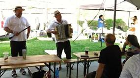 Ostrov/Eiland - festival mezi skalami