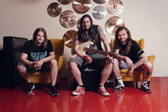 Plavba s koncertem Dead Daniels