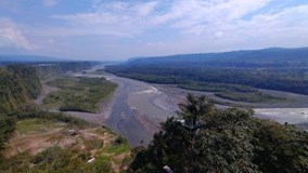 Ecuador – The Land of Three Worlds