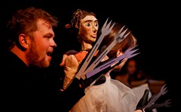 Diversa dětem: Boža v říši Loutek