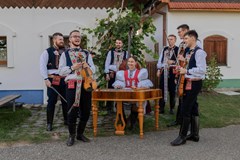 CM Širúch // Ponava