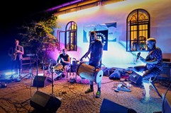 The Handover (EG/NO/BE) & Noví Kumpáni // Ponava
