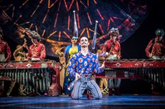 Cirque du Soleil - LUZIA
