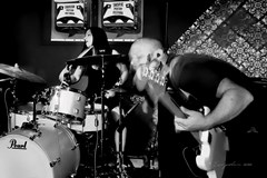 YÖU (screamo, MCD) + KURARE (crust-punk, CZ)