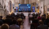 Demokracie v 21. století: Ustoupí, nebo obstojí?