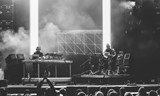 Bratři 10 let
