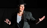 Divadlo Feste: Falešní přátelé obyčejných lidí