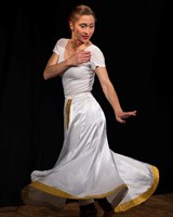 Massive Kathak (Anežka Hessová & Omnion)