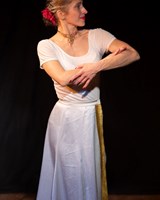 Massive Kathak (Anežka Hessová & Omnion)
