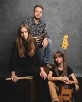 FuO - rodinné trio