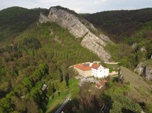 Svatý Jan pod Skalou, Svatý Jan pod Skalou